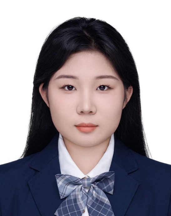 ​​2025级硕士 徐瑞敏
